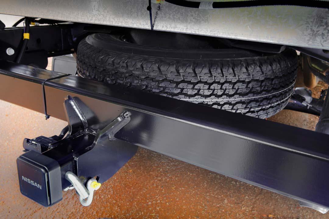 ROAD TEST NISSAN NAVARA NP300 RX KING CAB CABCHASSIS JUST 4X4S